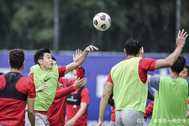 比尔与快船达成2年1320万美元合同，第二年含选项